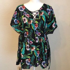 NWT 🐠🏖Old Navy Tropical Kaftan Cover up